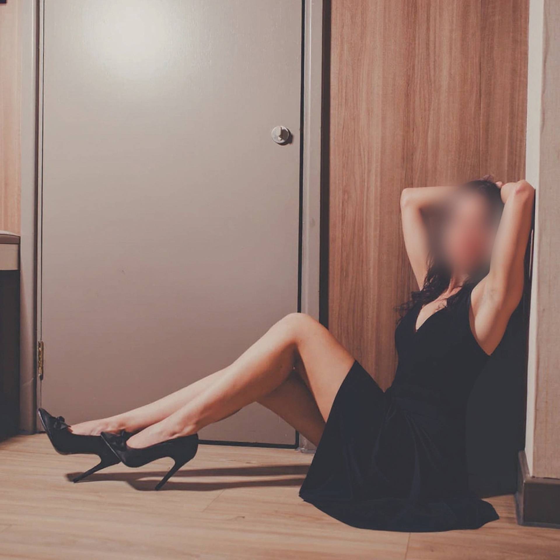 Alexis image 1